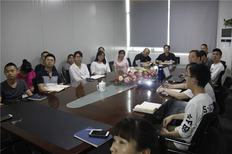 福州英諾科技干式變壓器溫控器產(chǎn)品原理企業(yè)培訓會議總結(jié)